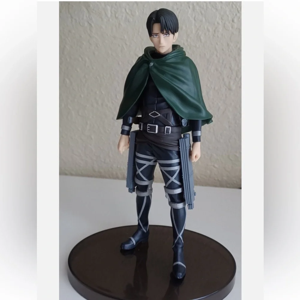 Banpresto - Attack on Titan - The Final Season Levi Figure - Picture 2 of 6